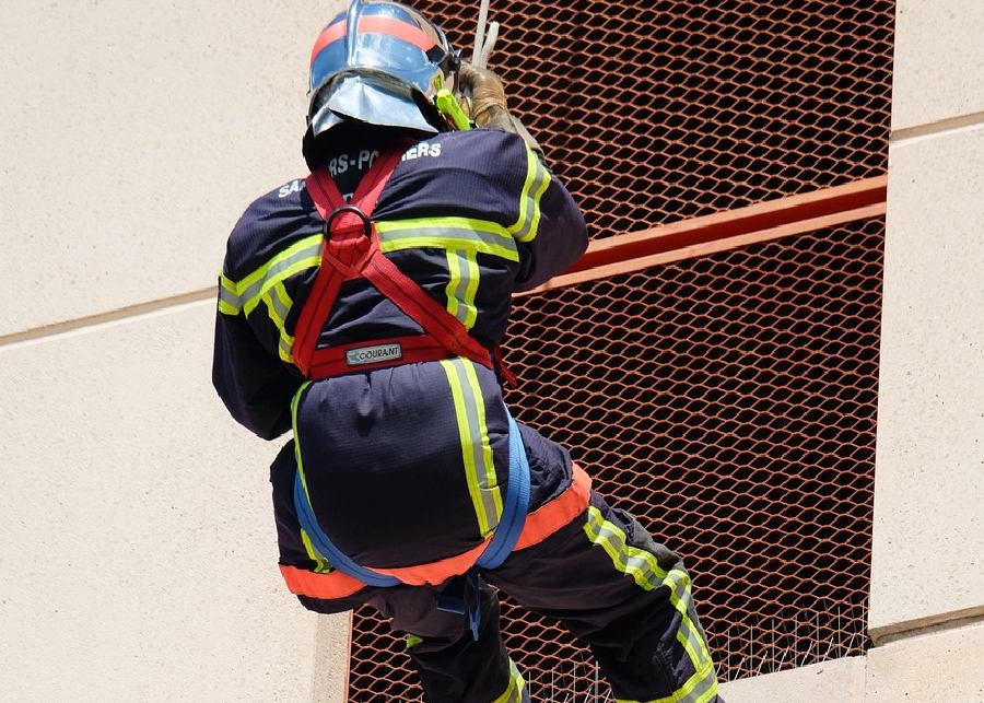 Yüksekte Güvenli Çalışma Eğitimi